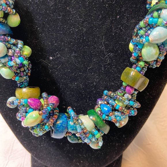 Multi strand BoHo seed bead and multi stones necklace - Picture 2 of 3